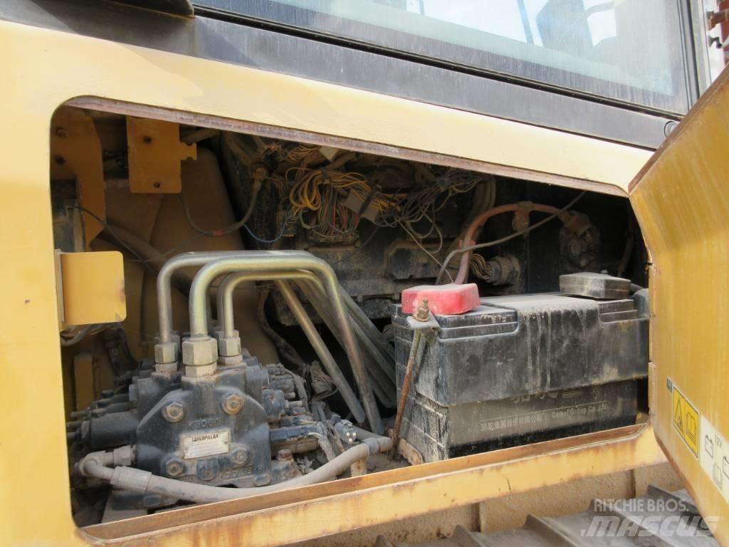 CAT D5K 履带式推土机