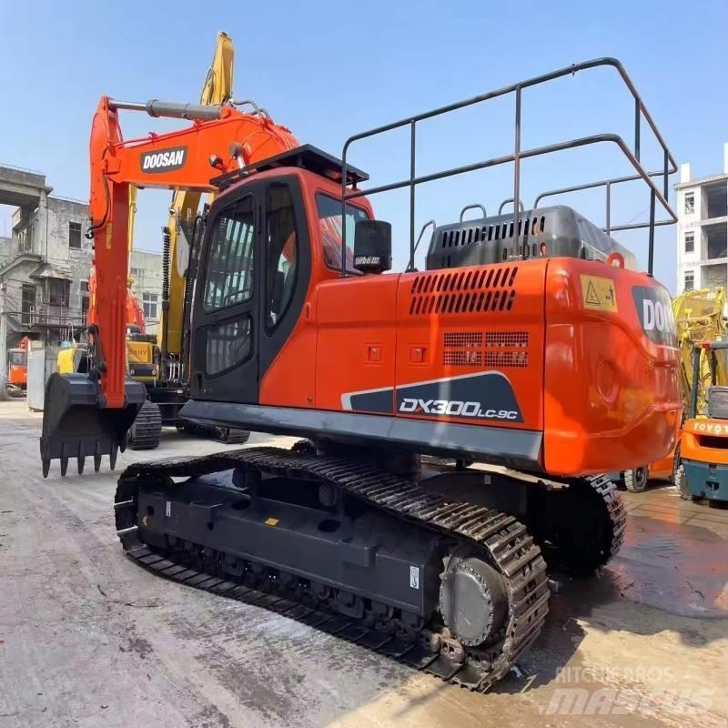 Doosan DX 300 LC-9C 履带挖掘机
