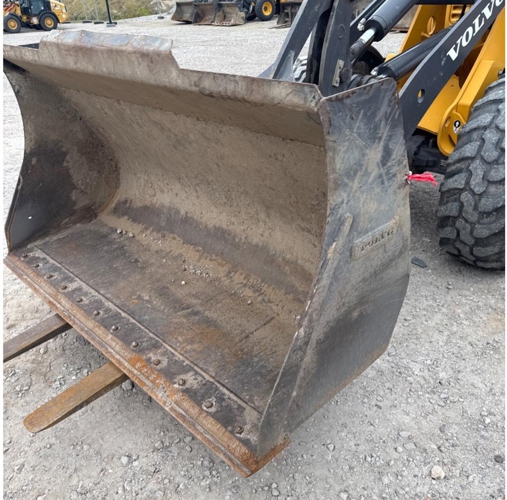 Volvo L25F 轮式装载机