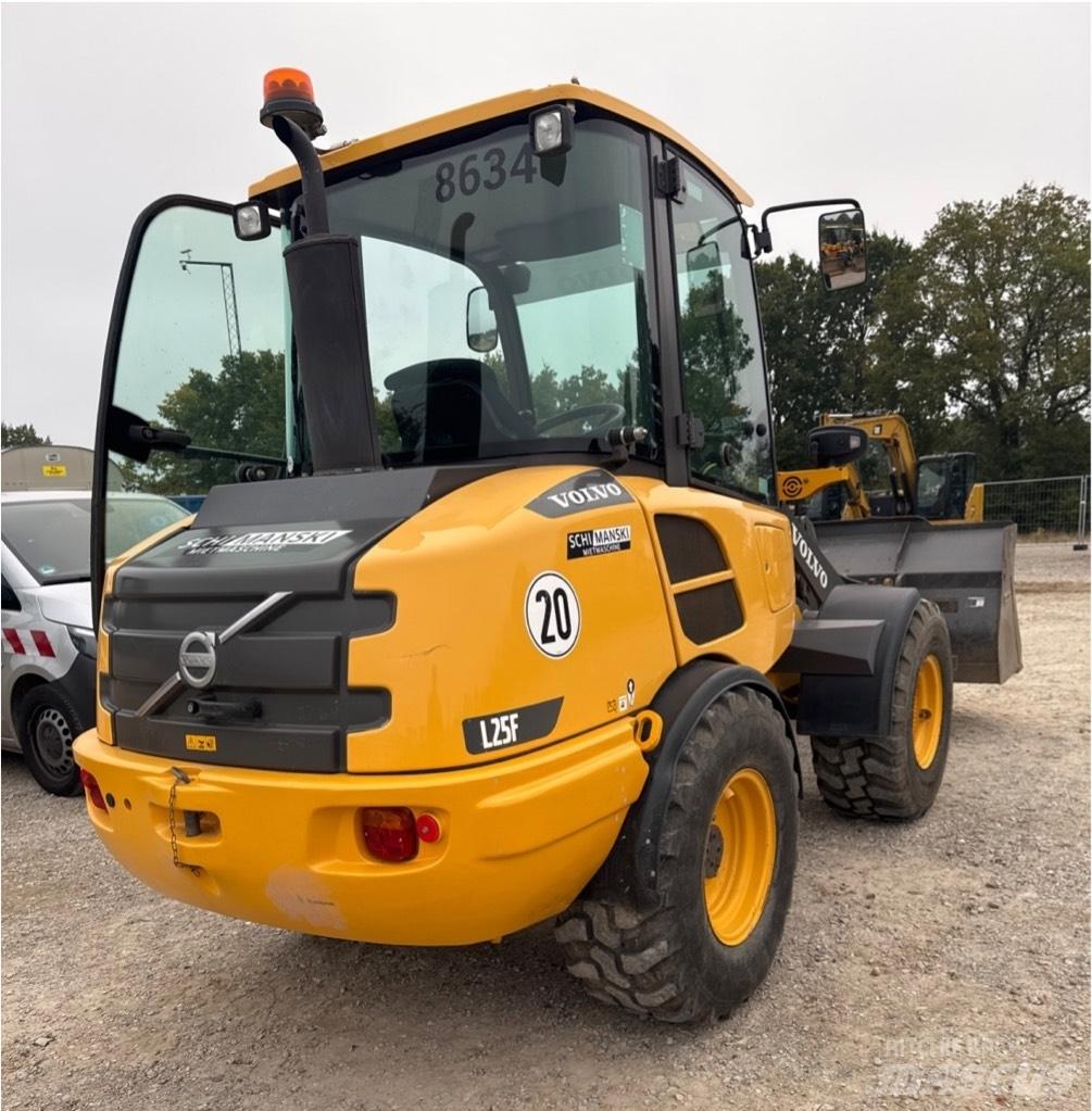 Volvo L25F 轮式装载机
