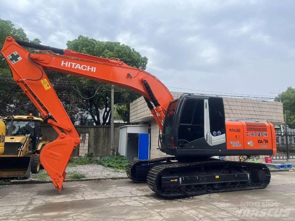 Hitachi ZX 200 履带挖掘机