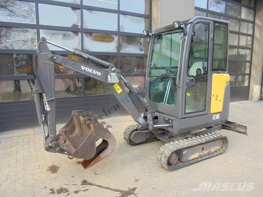 Volvo EC 18 D 小型挖掘机