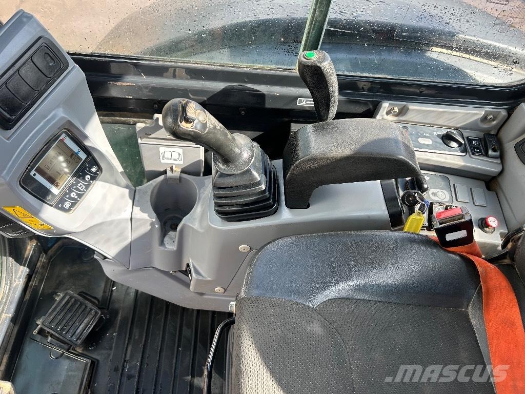 Kubota U 55-4 小型挖掘机