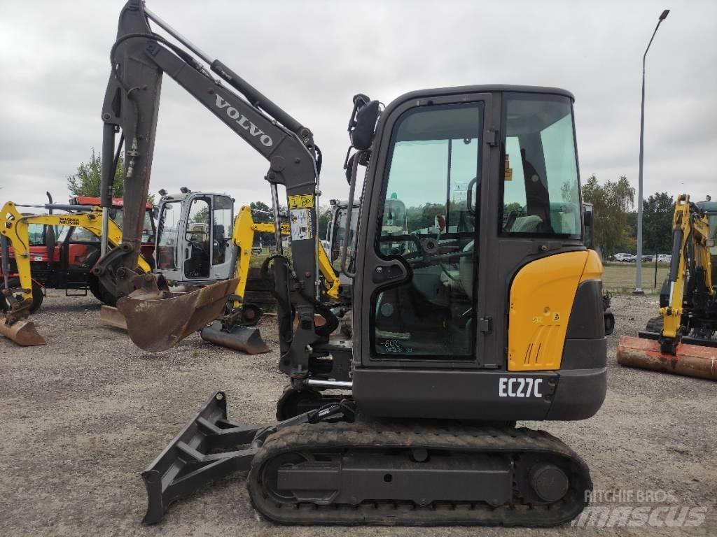 Volvo EC 27 C 小型挖掘机