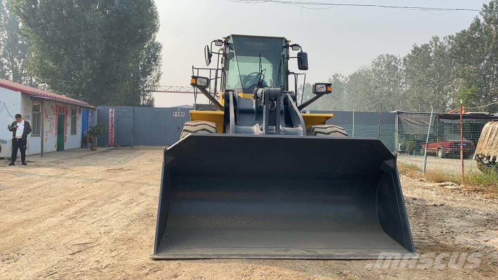 Komatsu WA 380-6 轮式装载机