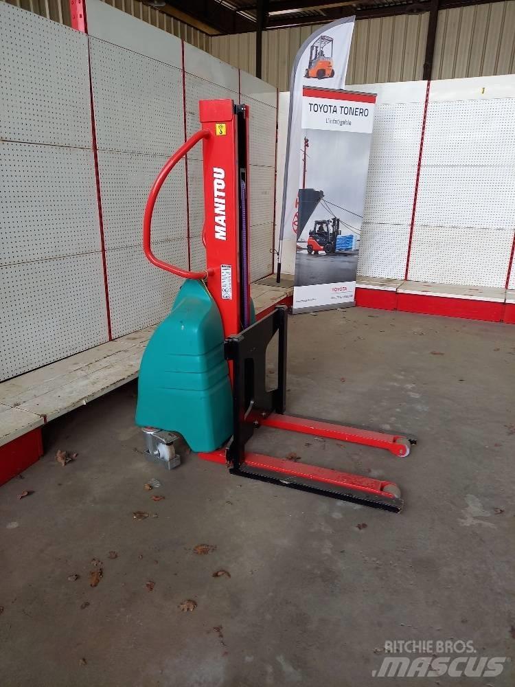 Manitou EB500 手推堆垛车