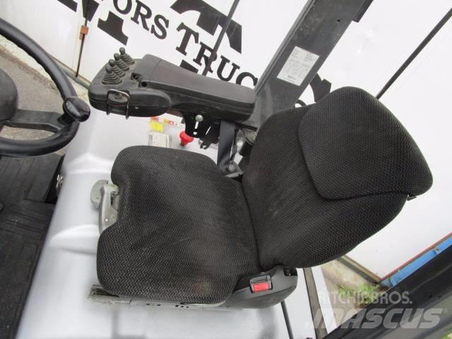 Nissan (Atlet) TX 15 电动叉车