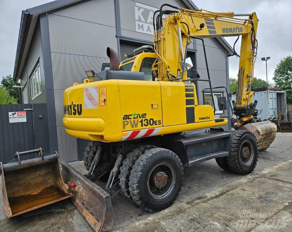 Komatsu PW 130ES-6K 轮式挖掘机