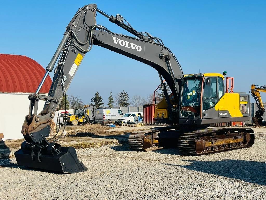 Volvo EC 220 EL 履带挖掘机