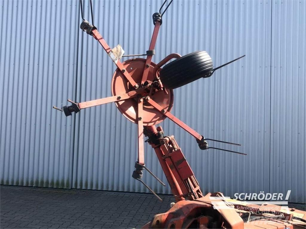 Kuhn GF 5000 MHA 犁耙和摊草机