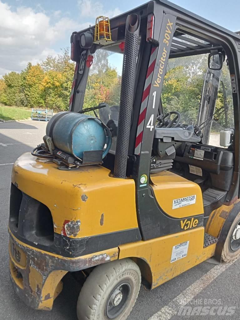 Yale GLP30 天然气叉车
