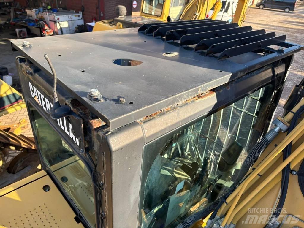 CAT 324 D L 履带挖掘机