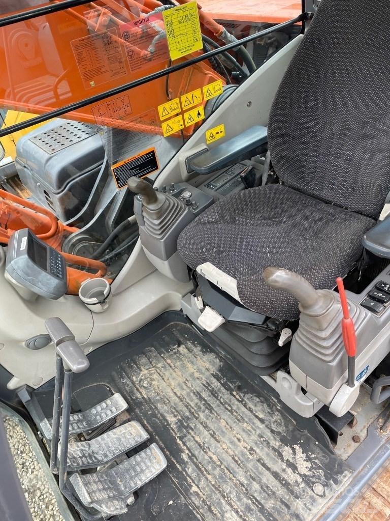 Hitachi ZX350 履带挖掘机