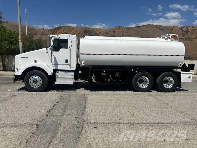 Kenworth T 800 油罐车