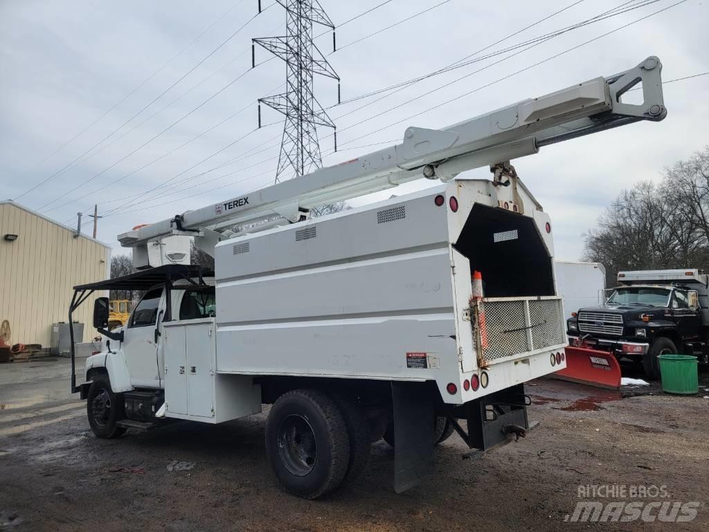 GMC C7500 车载式高空作业车