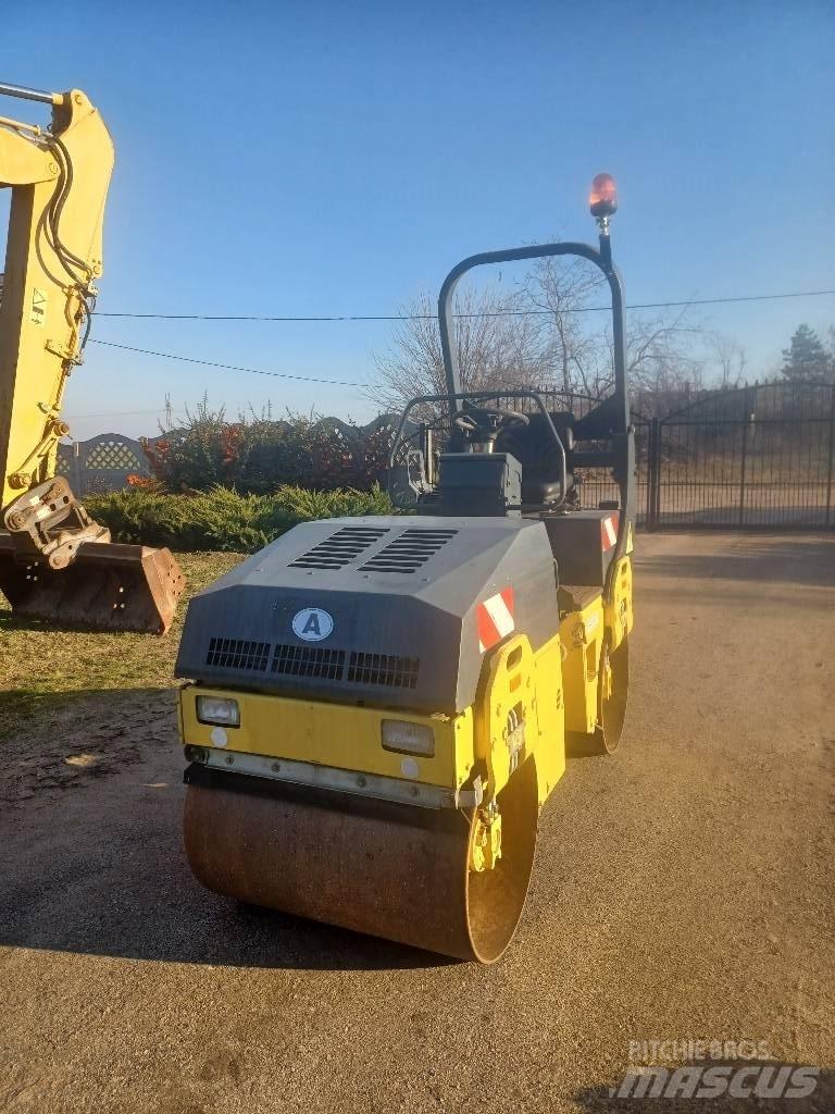 Bomag BW 100 AD-3 双轮压路机