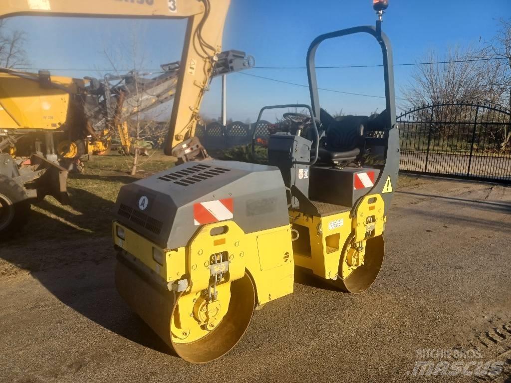 Bomag BW 100 AD-3 双轮压路机