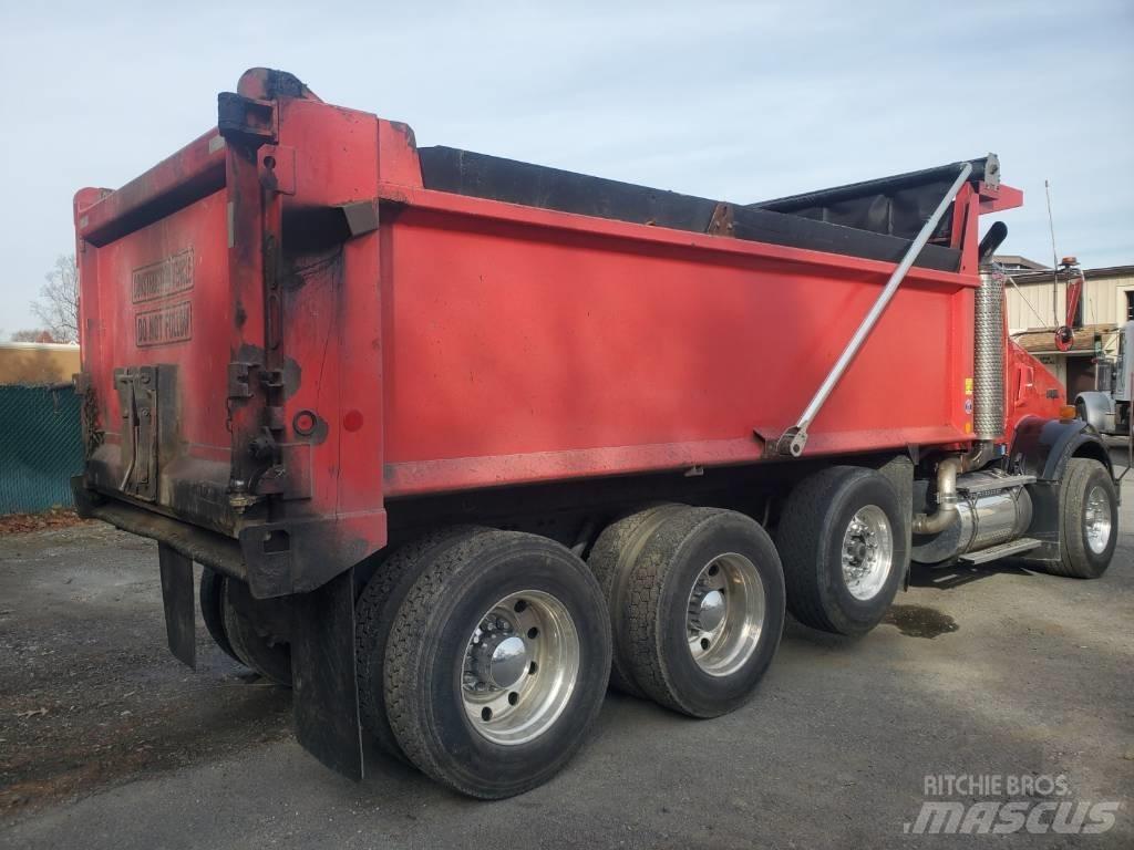 Kenworth T 800 牵引车