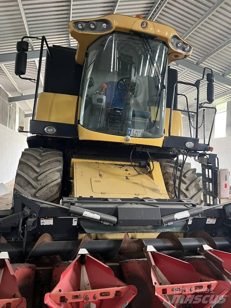 New Holland CX 6090 联合收割机