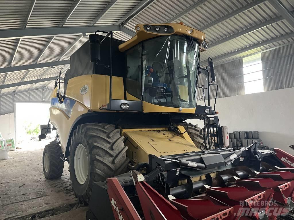 New Holland CX 6090 联合收割机