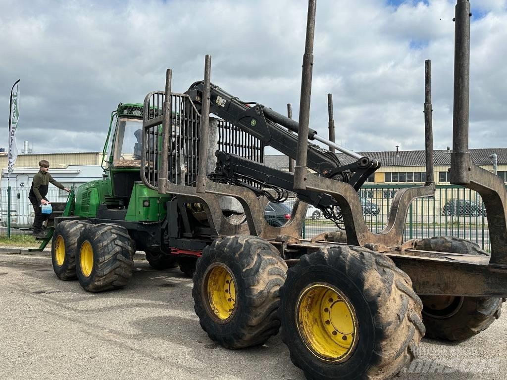 John Deere 1010E 集运机