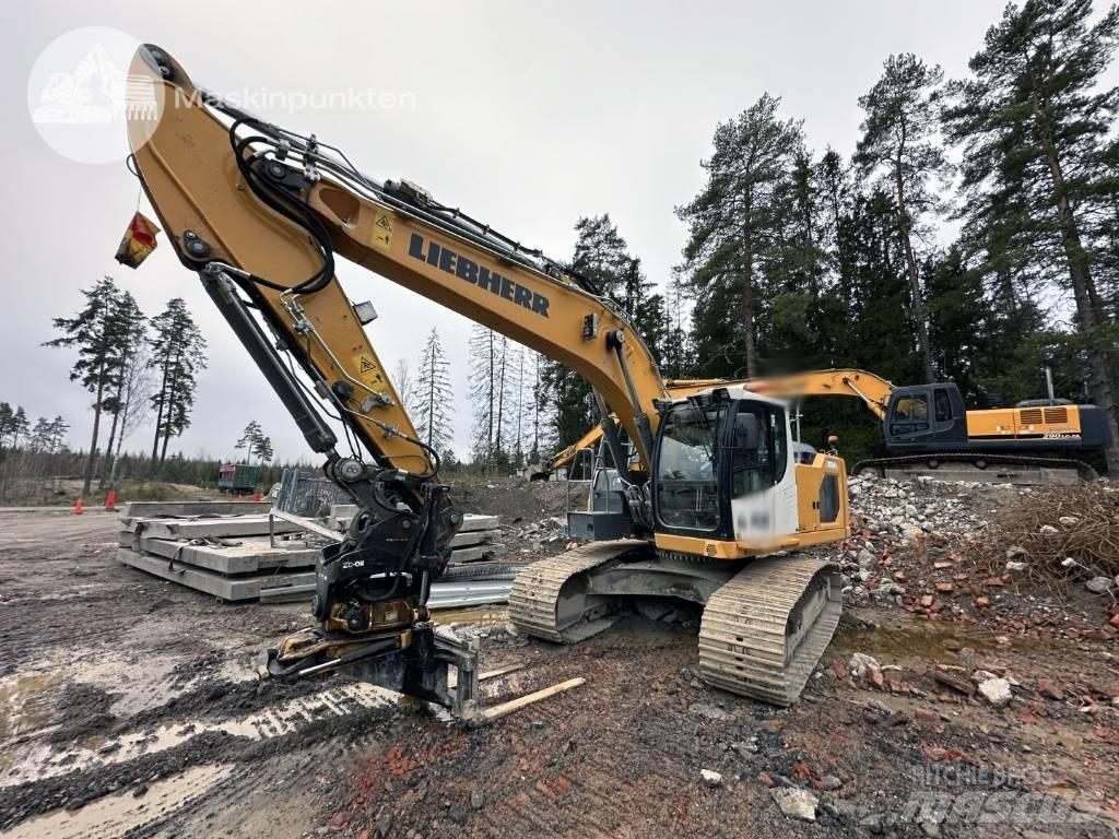 Liebherr R 924 LC 履带挖掘机