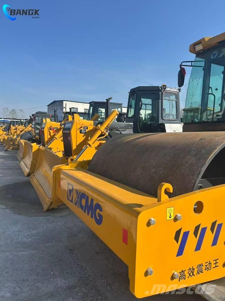 XCMG XS 223 J 单轮压路机