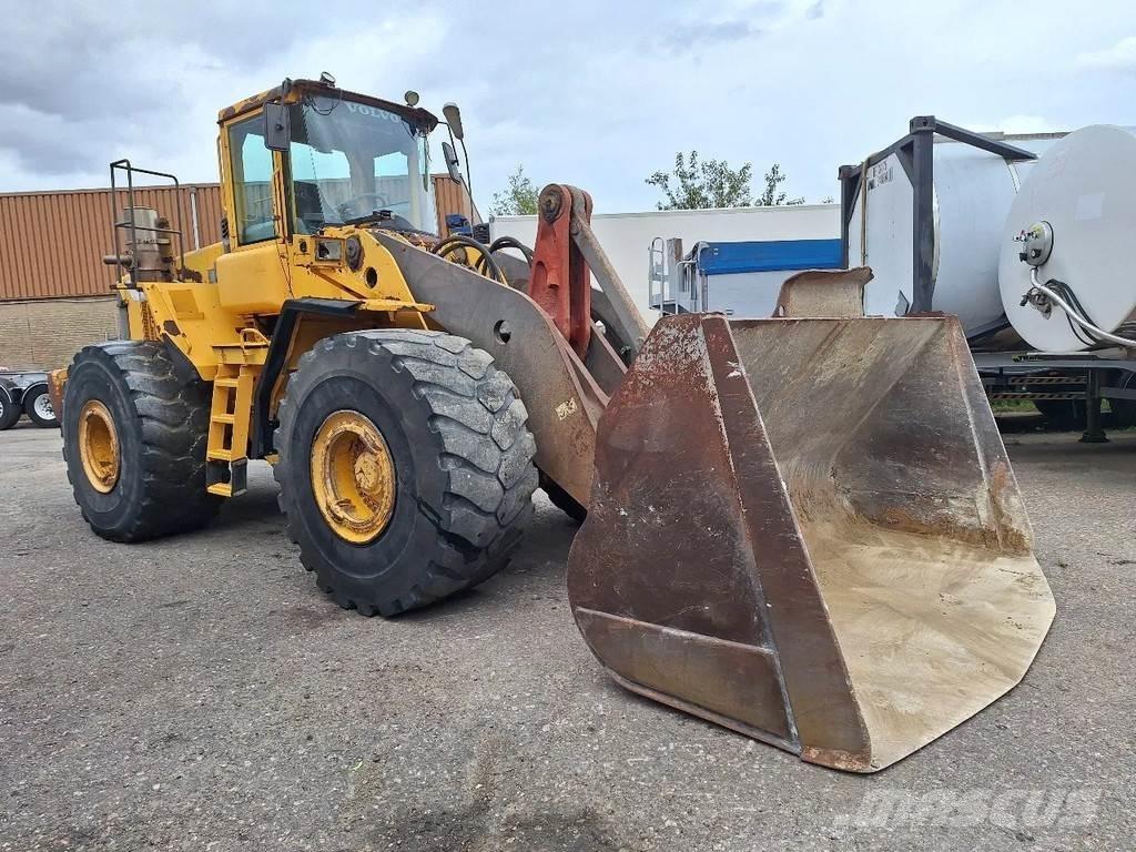 Volvo L220D 轮式装载机