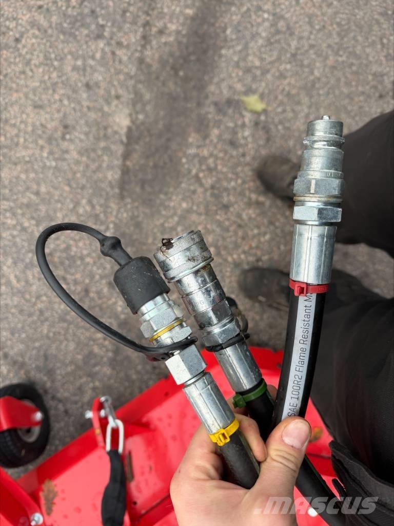 Rotomec C30-150-HYD 装载牵引式割草机