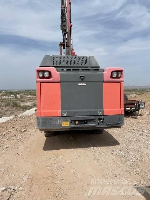 Sandvik DP 1500 i 钻孔机