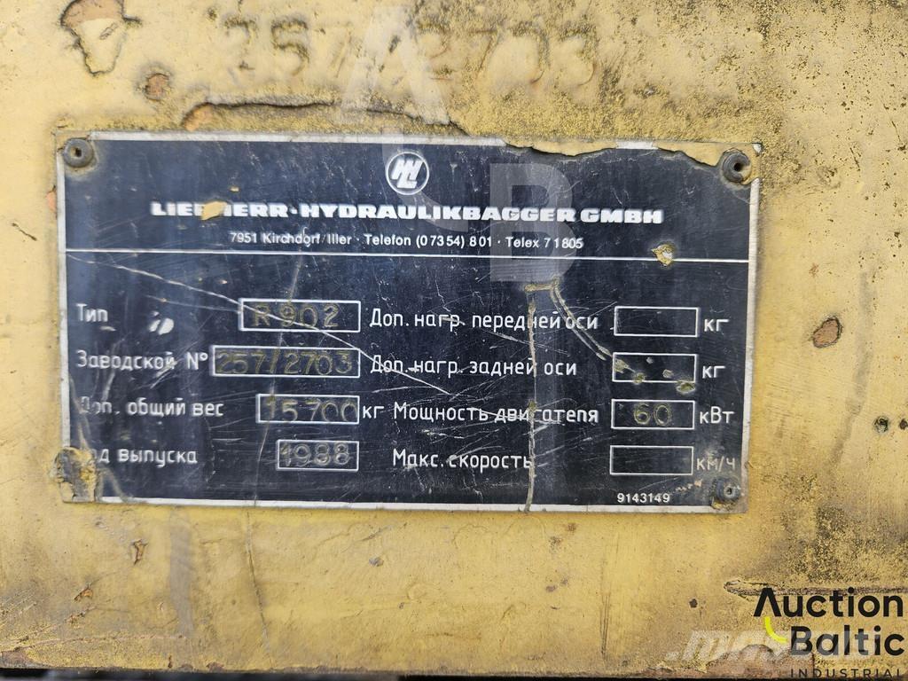Liebherr R 902 履带挖掘机