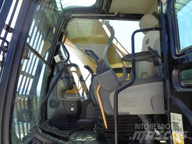CAT 330 D L 履带挖掘机