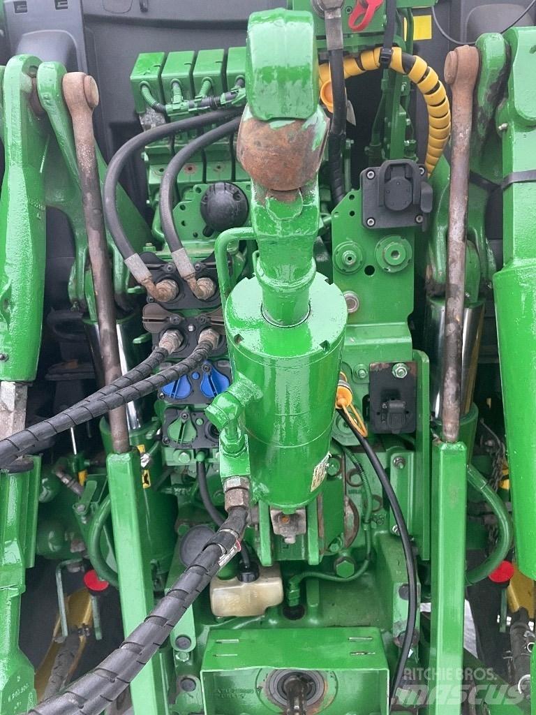 John Deere 6145R 拖拉机/农用车