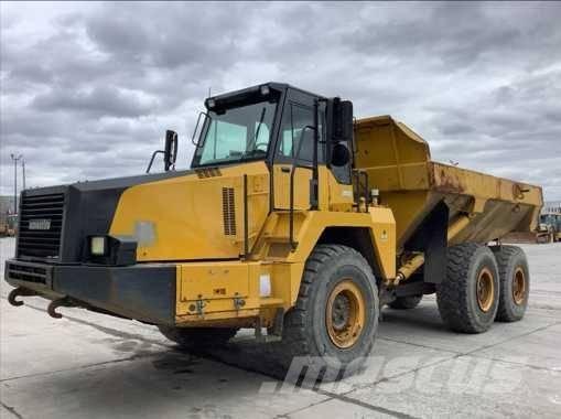 Komatsu HM 300 铰接式自卸车