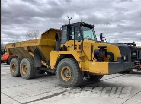 Komatsu HM 300 铰接式自卸车