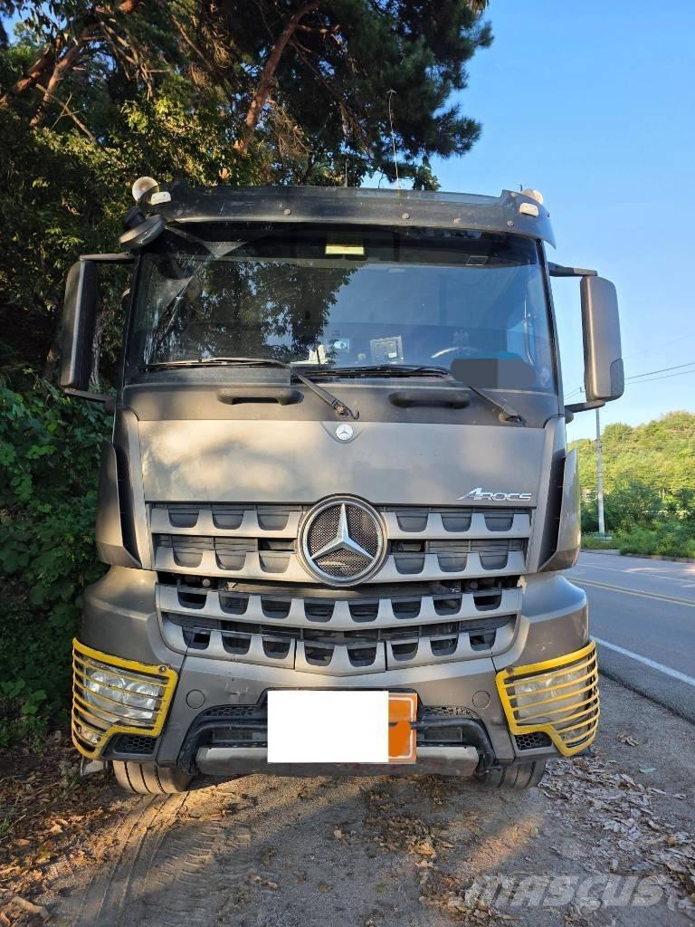 Mercedes-Benz 3951K 翻斗车\公路型自卸车