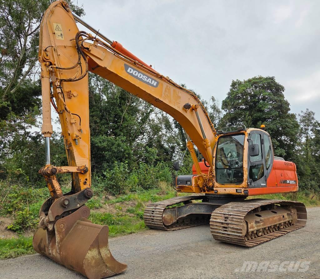Doosan DX 225 LC 履带挖掘机