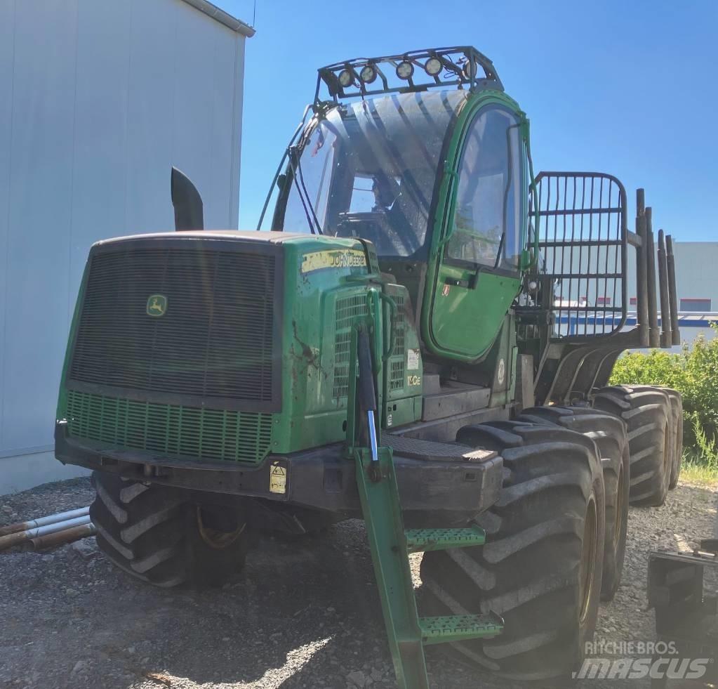 John Deere 1110 E 集运机
