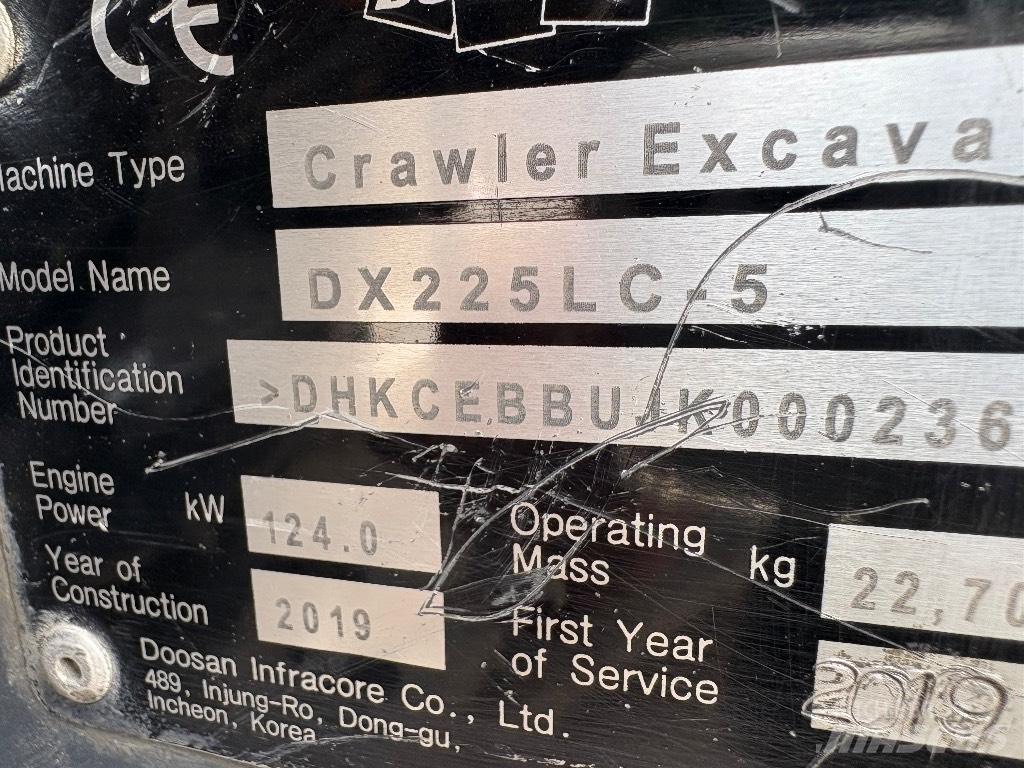 Doosan DX 225 LC-5 履带挖掘机