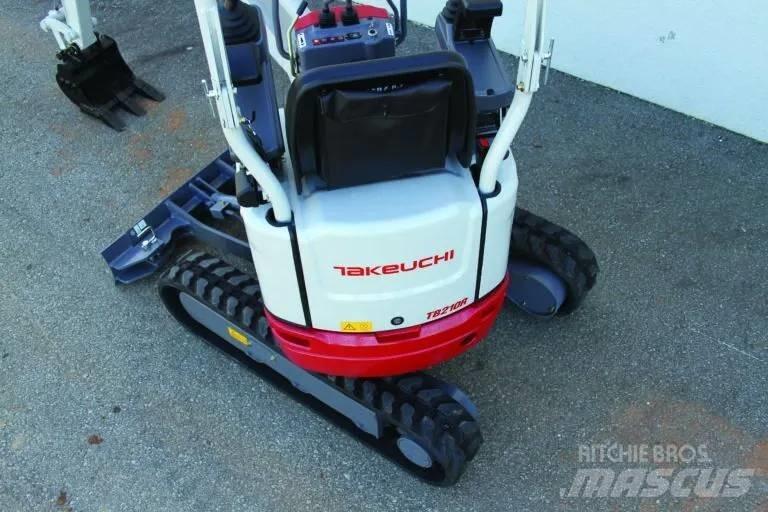 Takeuchi TB210R 小型挖掘机