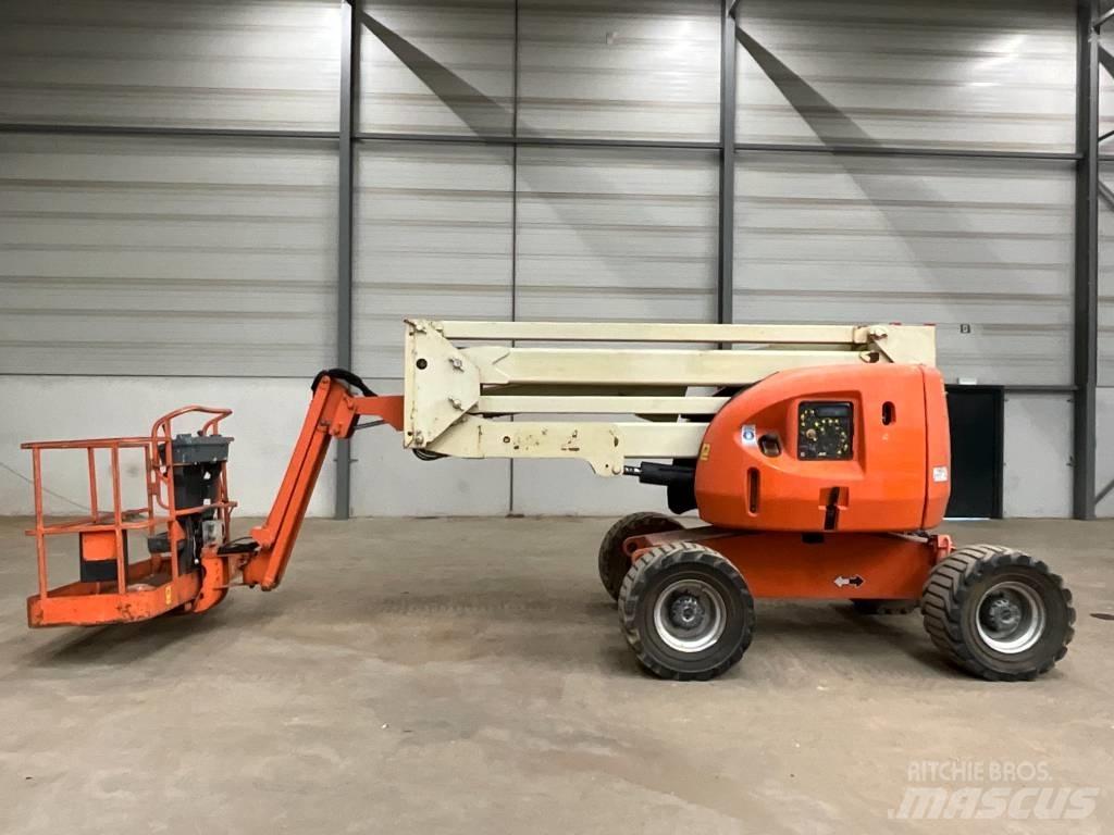 JLG 450 AJ 曲臂高空工作平台