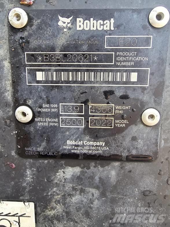 Bobcat E20 小型挖掘机