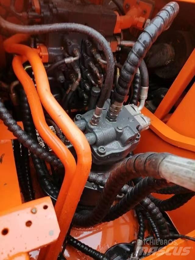 Doosan 225 LC-9 履带挖掘机