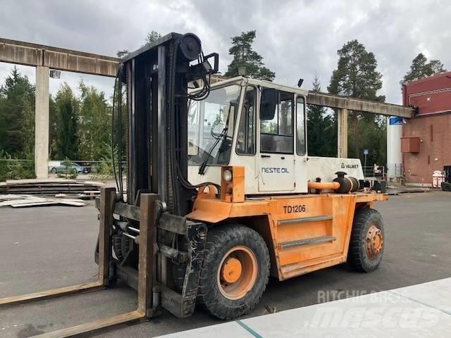 Valmet TD1206C-A123 柴油叉车