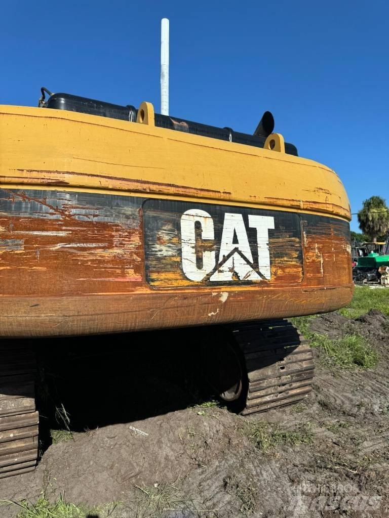 CAT 330 L 履带挖掘机