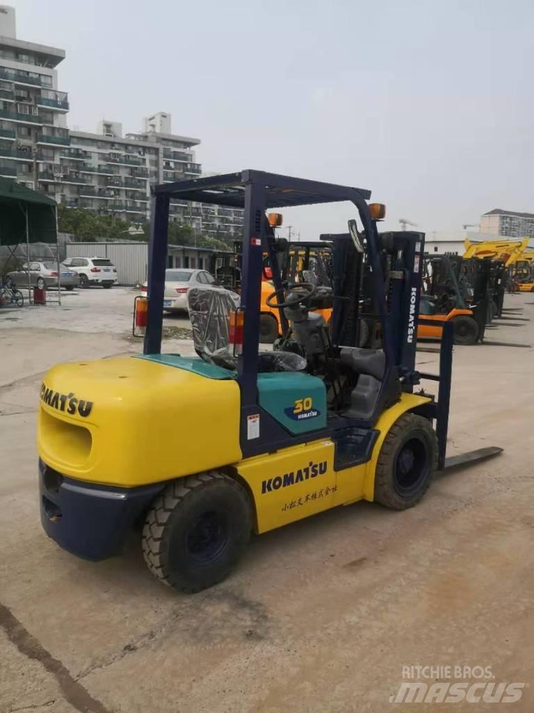 Komatsu FD 30 T-14 柴油叉车