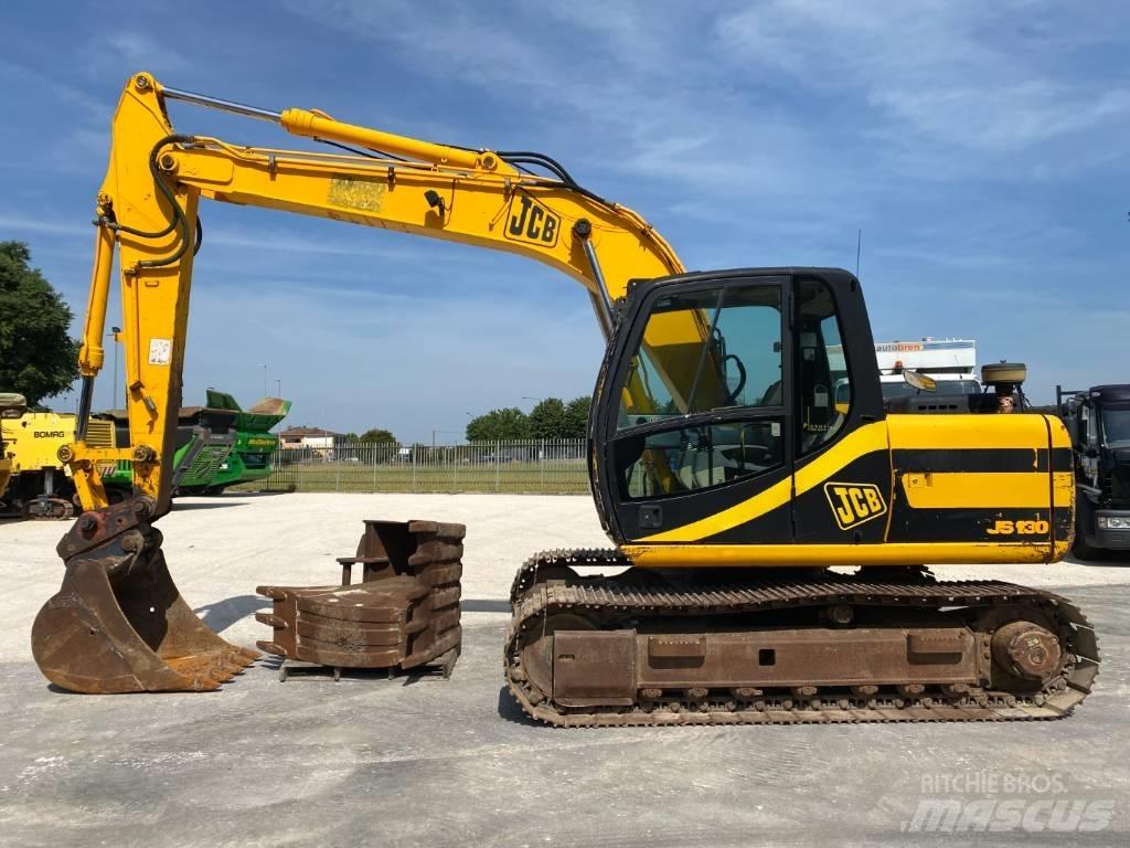 JCB JS 130 履带挖掘机