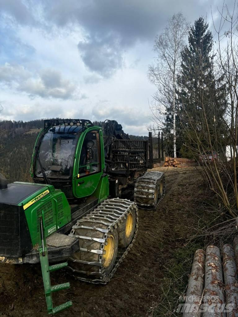 John Deere 1110 E 集运机