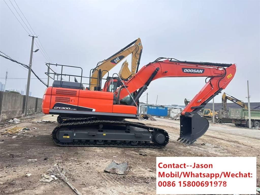 Doosan DX 300 LCA 履带挖掘机