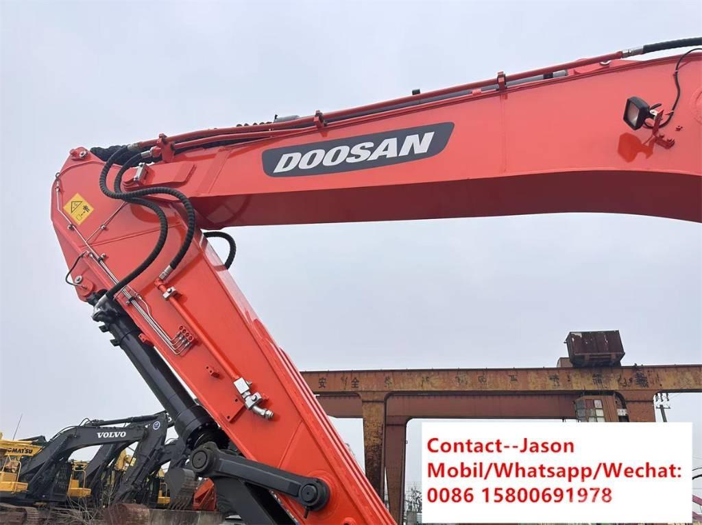 Doosan DX 300 LCA 履带挖掘机